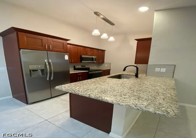 4th image of 1425 Sw 51St Ln #93, Cape Coral, FL 33914 | MLS# 2026024244