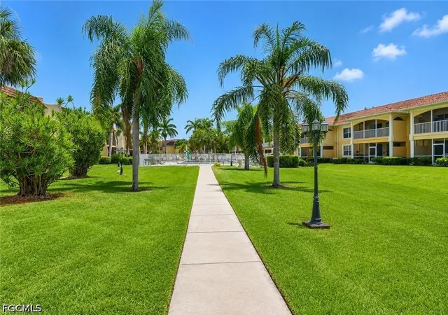 Photo 3 of Condo for sale at 12481 Mcgregor Blvd #17, Fort Myers, FL 33919 | MLS# 2026024246 | Listing updated on 2026-08-28