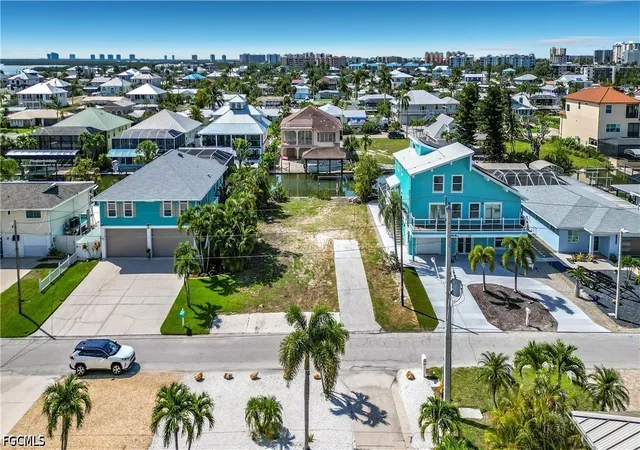 Photo 3 of Land for sale at 200 Curlew St, Fort Myers Beach, FL 33931 | MLS# 2026024249 | Listing updated on 2026-09-30