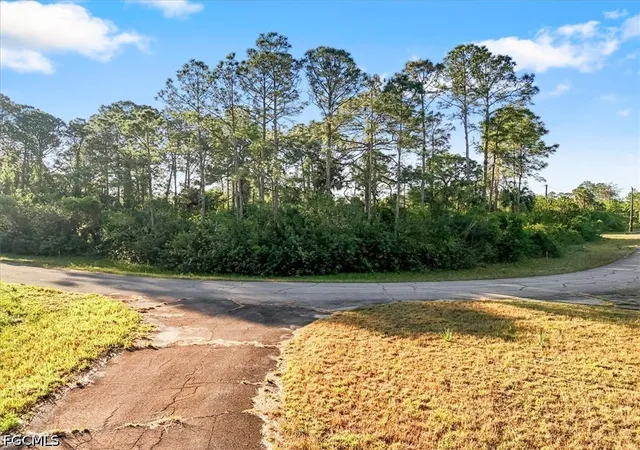 Photo 1 of Land for sale at 515 Spray Dr, Labelle, FL 33935 | MLS# 2026024298 | Listing updated on 2026-06-01
