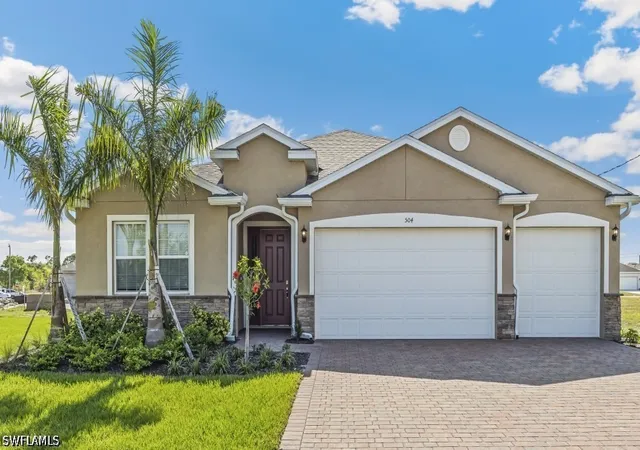 Photo 1 of Sale Pending at 31 Ne 8th Terrace, Cape Coral, FL 33909 | MLS# 226021553 | Listing updated on 2026-08-03