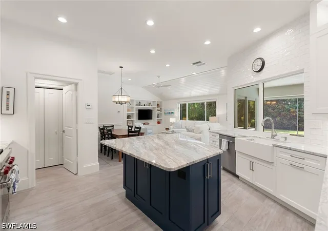 4th image of 571 Neapolitan Ln, Naples, FL 34103 | MLS# 226021040
