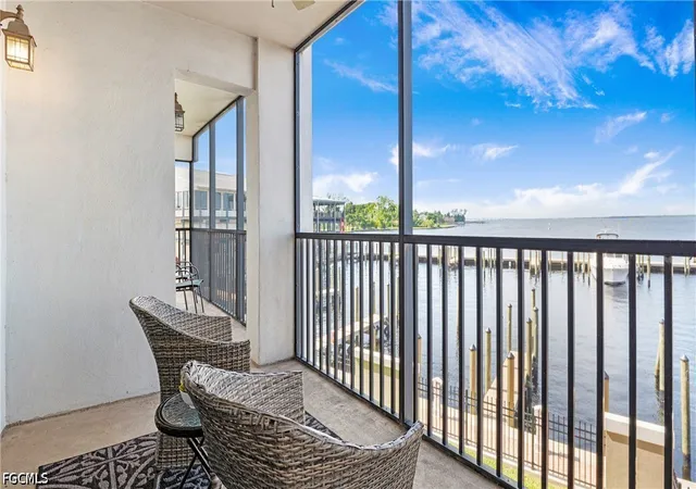 3rd image of 1920 Virginia Ave #202, Fort Myers, FL 33901 | MLS# 2026024395