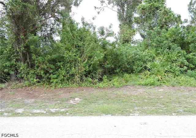 Photo 1 of Land for sale at 4752/4754 28th Street Sw, Lehigh Acres, FL 33973 | MLS# 2026024412 | Listing updated on 2026-07-11