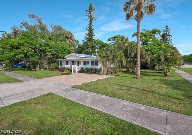 40th image of 1755 Oakley Ave, Fort Myers, FL 33901 | MLS# 226021654