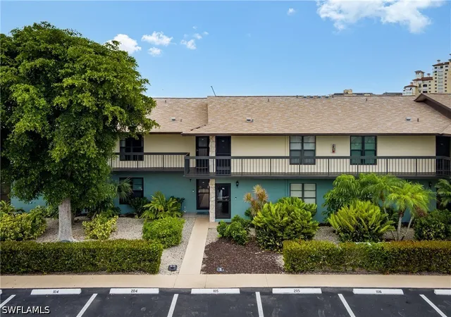 2nd image of 207 S Collier Blvd, Marco Island, FL 34145