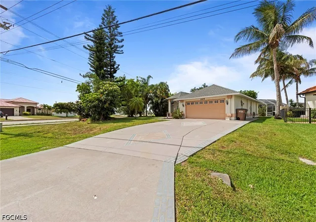 Photo 3 of Single family home for sale at 2104 Sw 38th Terrace, Cape Coral, FL 33914 | MLS# 2026024496 | Listing updated on 2026-10-05
