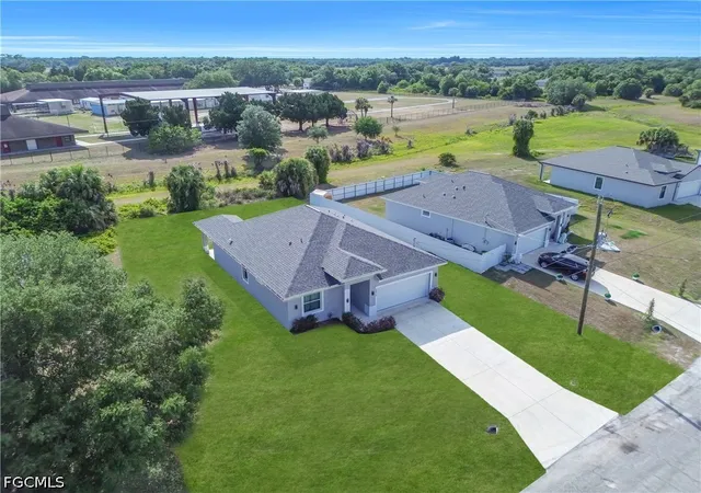 2nd image of 2013 Inglewood Cir, Labelle, FL 33935 | MLS# 2026024560
