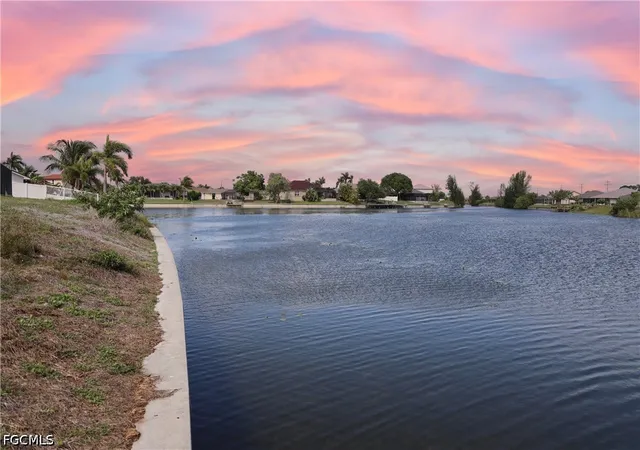 5th image of 1118 Sw 31St Ter, Cape Coral, FL 33914 | MLS# 2026024565