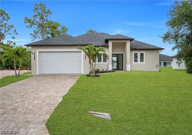 Homes for sale in Lehigh Acres, FL | 3312 3rd St Sw, Lehigh Acres, FL 33976 | MLS# 2026024578