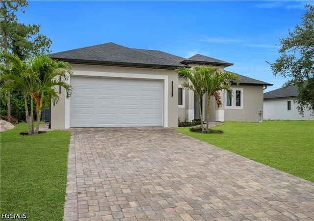 Homes for sale in Lehigh Acres, FL | 3312 3rd St Sw, Lehigh Acres, FL 33976 | MLS# 2026024578