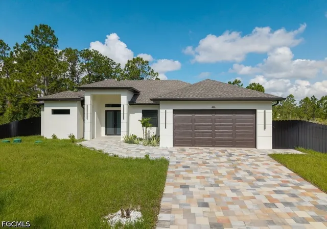 4th image of 811 Rush Ave, Lehigh Acres, FL 33972 | MLS# 2026024584