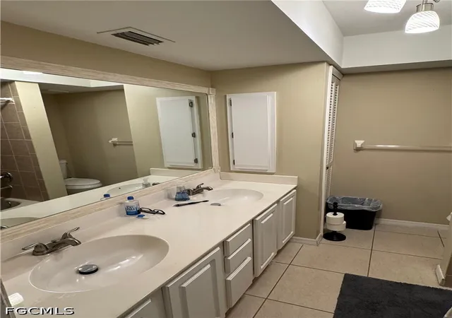 4th image of 1303 Sw 16Th Ter, Cape Coral, FL 33991