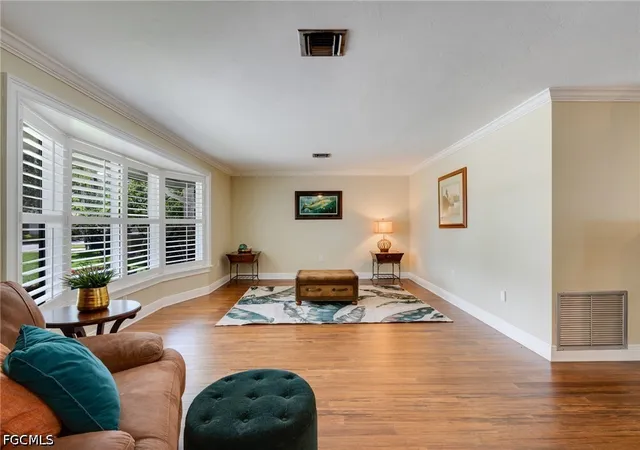 4th image of 1347 Oaklawn Ct, Fort Myers, FL 33919 | MLS# 2026024596