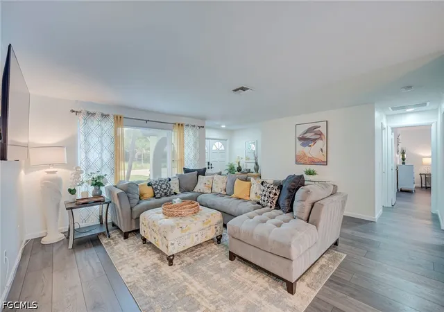 Photo 4 of Single family home for sale at 1914 Ottersrest Ln, Cape Coral, FL 33990 | MLS# 2026024609 | Listing updated on 2026-07-10