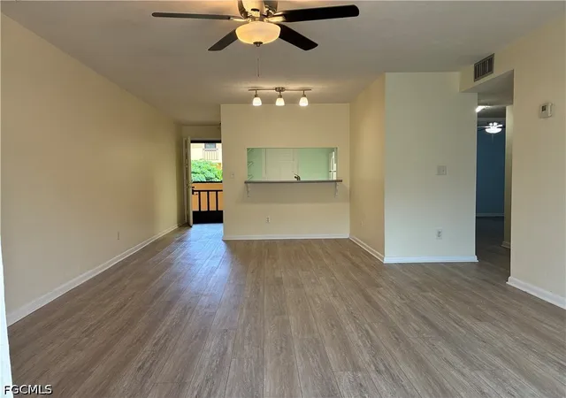 Listing Photo 4 - Condo for sale in building located at 6142 Whiskey Creek Dr, Fort Myers, FL 33919 - Unit #619