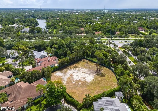 4th image of 808 Whimbrel Ct, Naples, FL 34108 | MLS# 226021763