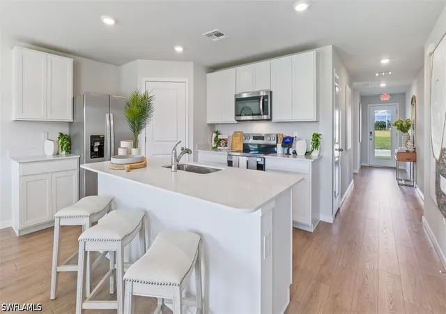 4th image of 14192 Hemingway Oaks Trl, Fort Myers, FL 33905 | MLS# 226021822
