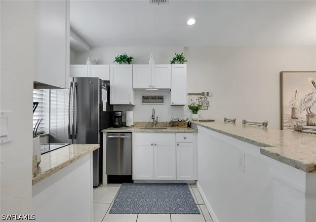 5th image of 160 Palm St #208, Marco Island, FL 34145 | MLS# 226021490