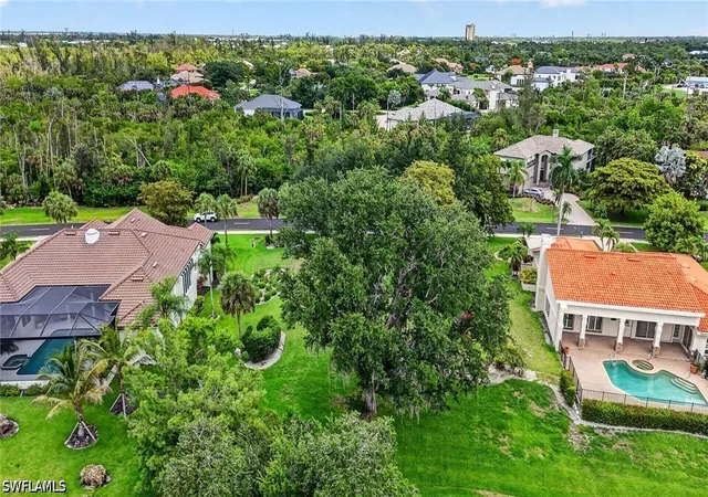 3rd image of 16047 Forest Oaks Dr, Fort Myers, FL 33908 | MLS# 226021316