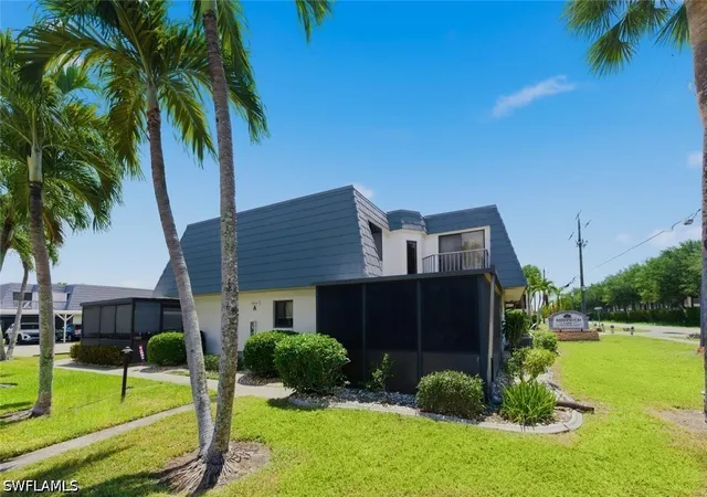 Photo 2 of Townhouse for sale at 16001 Amberwood Lake Ct #1, Fort Myers, FL 33908 | MLS# 226021770 | Listing updated on 2026-07-18