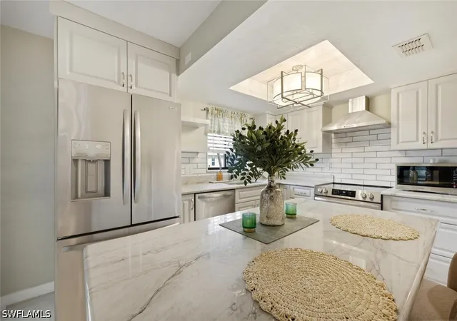 Listing Photo 4 - Condo for sale in building located at 16001 Amberwood Lake Ct, Fort Myers, FL 33908 - Unit #1