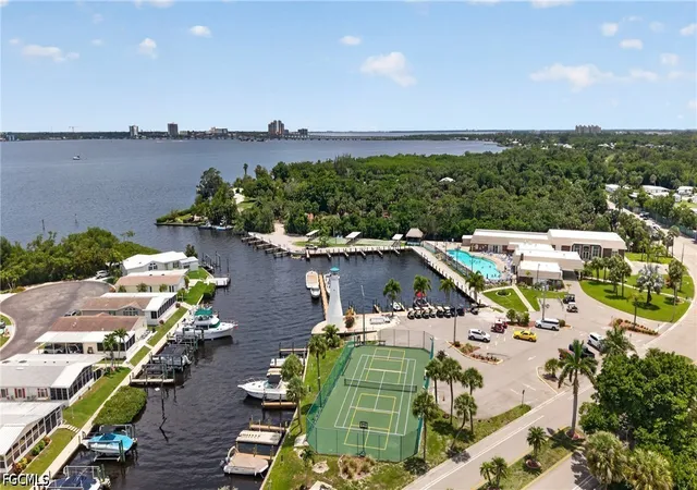 Photo 1 of Manufactured home for sale at 14527 Paul Revere Loop, North Fort Myers, FL 33917 | MLS# 2026024771 | Listing updated on 2026-08-11
