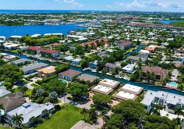 38th image of 1533 Chesapeake Ave #A5, Naples, FL 34102 | MLS# 226021243