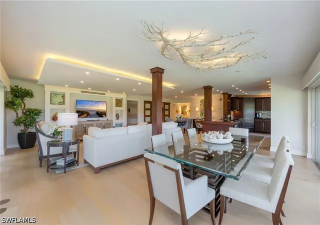 Listing Photo 5 - Condo for sale in building located at 108 Wilderness Dr, Naples, FL 34105 - Unit #233