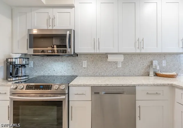 3rd image of 10 Tampa Pl #501, Marco Island, FL 34145 | MLS# 226022026