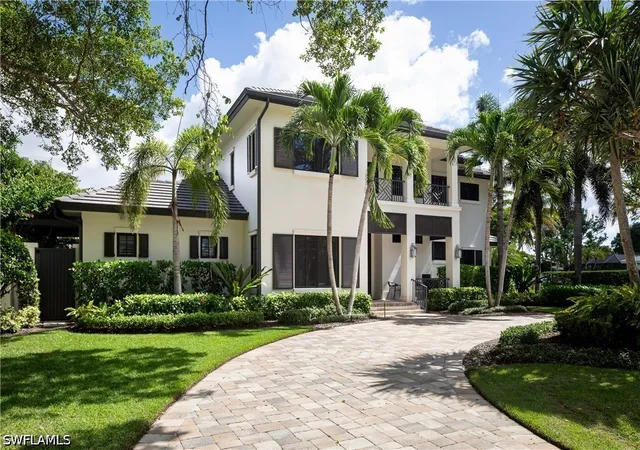 Photo 2 of Sale Pending at 3170 Crayton Rd, Naples, FL 34103 | MLS# 226022070 | Listing updated on 2026-08-04