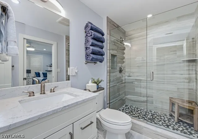 2nd image of 225 5Th Ave S, Naples, FL 34102