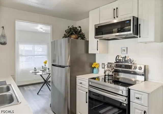 5th image of 952 Days Ln, North Fort Myers, FL 33917 | MLS# 2026024970