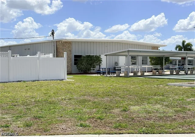 Photo 44 of Single family home for sale at 2781 Indianwood Dr, North Fort Myers, FL 33917 | MLS# 2026024992 | Listing updated on 2026-08-11