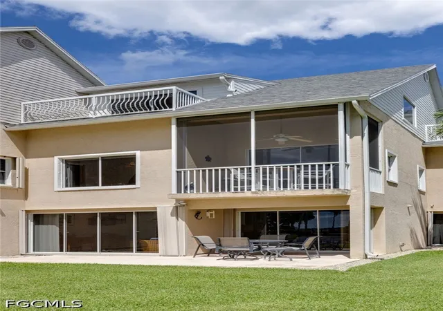 Photo 37 of Townhouse for sale at 3593 Edgewood Ave, Fort Myers, FL 33916 | MLS# 2026025012 | Listing updated on 2026-08-04