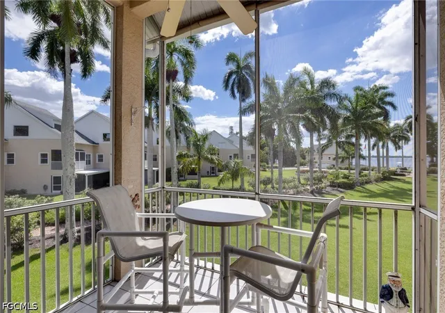 Photo 4 of Townhouse for sale at 3593 Edgewood Ave, Fort Myers, FL 33916 | MLS# 2026025012 | Listing updated on 2026-08-04