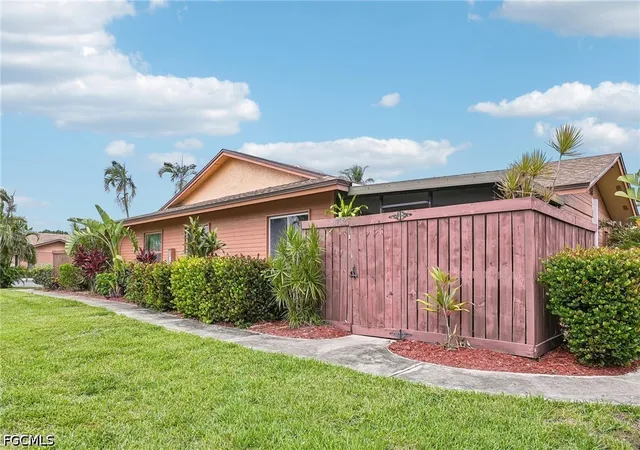 Photo 3 of Townhouse for sale at 17327 Birchwood Ln, Fort Myers, FL 33908 | MLS# 2026025070 | Listing updated on 2026-07-16