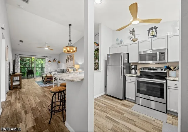 Listing Photo 5 - Condo for sale in building located at 28280 Pine Hvn Wy, Bonita Springs, FL 34135 - Unit #95