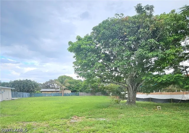 4th image of Bayside St, Naples, FL 34112 | MLS# 226021849