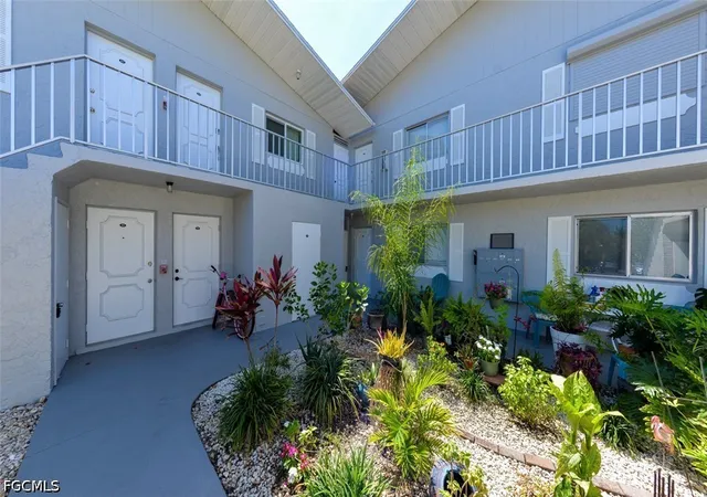 Photo 2 of Condo for sale at 8101 Country Rd #201, Fort Myers, FL 33919 | MLS# 2026025165 | Listing updated on 2026-07-31