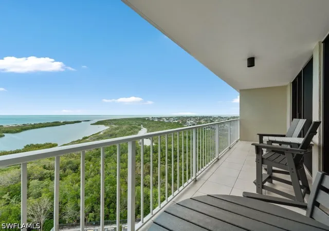1st image of 440 Seaview Ct #1502, Marco Island, FL 34145 | MLS# 226022212