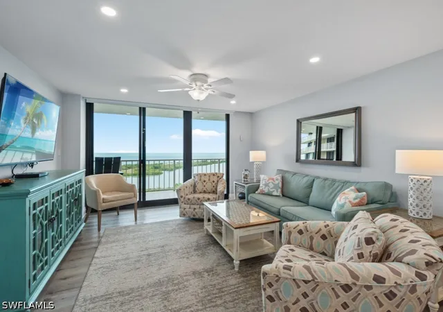 3rd image of 440 Seaview Ct #1502, Marco Island, FL 34145 | MLS# 226022212