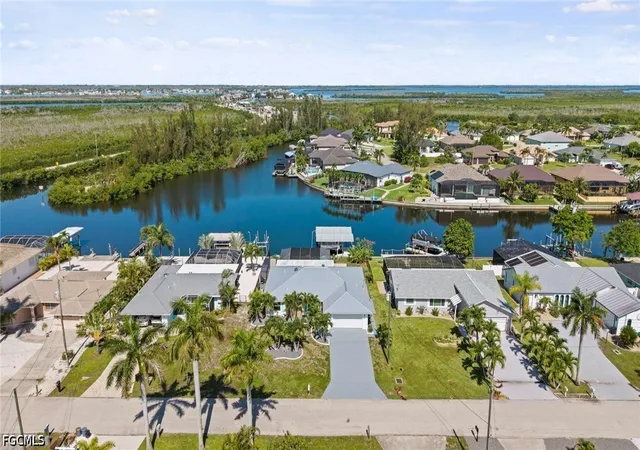 4th image of 12213 Star Shell Dr, Matlacha Isles, FL 33991 | MLS# 2026025179