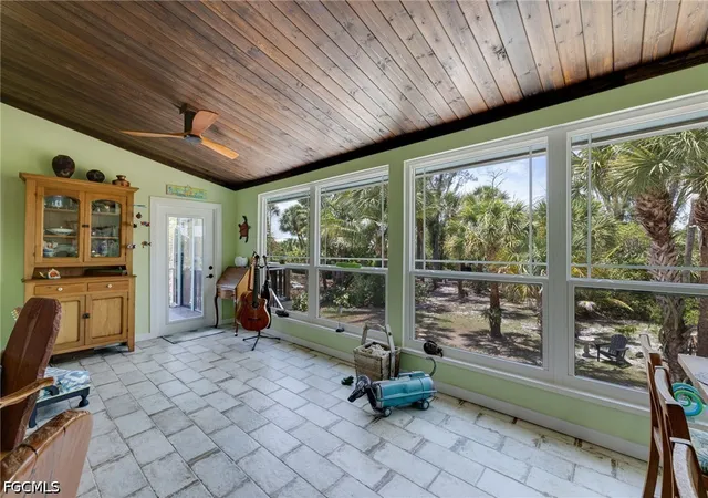 Photo 3 of Single family home for sale at 1318 Junonia St, Sanibel, FL 33957 | MLS# 2026025188 | Listing updated on 2026-10-08