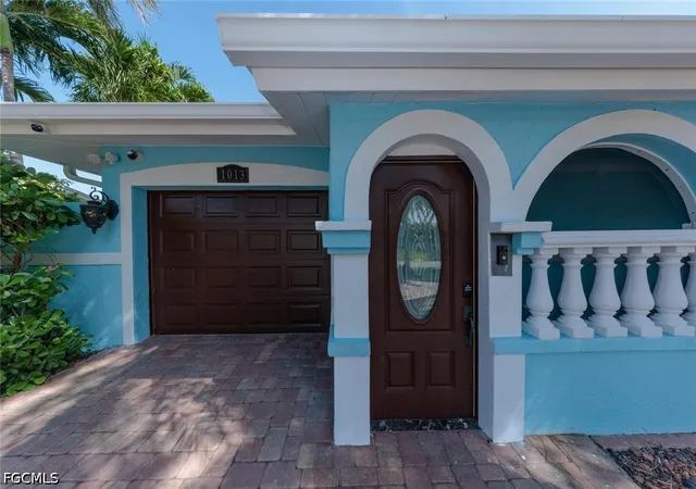 Photo 2 of Single family home for sale at 1013 Se 44th Street, Cape Coral, FL 33904 | MLS# 2026025204 | Listing updated on 2026-06-22
