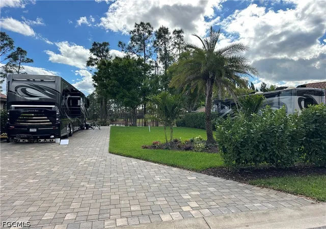 Photo 4 of Land for sale at 13881 Golden Palms Cir, Fort Myers, FL 33913 | MLS# 2026025221 | Listing updated on 2026-06-07