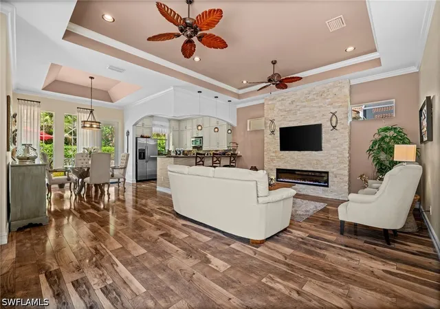 Photo 4 of Single family home for sale at 4830 Europa Dr, Naples, FL 34105 | MLS# 226019097 | Listing updated on 2026-07-12