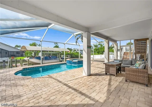 5th image of 320 Madison Ct, Fort Myers Beach, FL 33931 | MLS# 226022141