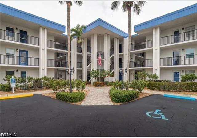 Homes for sale in Fort Myers, FL | 1828 Pine Valley Dr #201, Fort Myers, FL 33907 | MLS# 2026025449