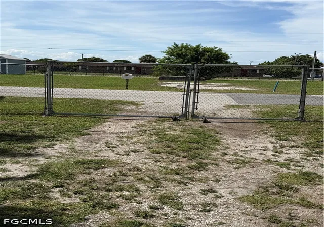 19th image of 712 Maryland Ave, Clewiston, FL 33440 | MLS# 2026025501